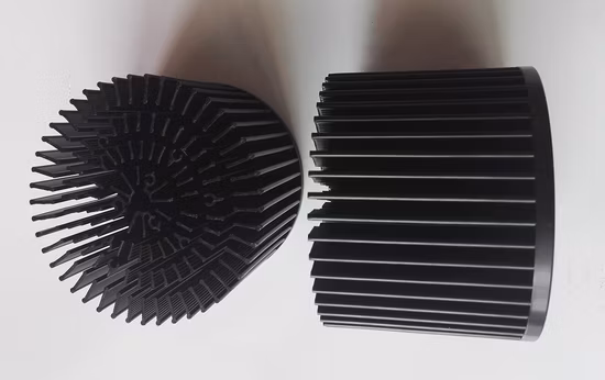Dissipador de calor de alumínio forjado a frio com luminária embutida LED