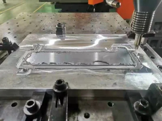 Placas de resfriamento de alumínio frio líquido para soldagem por fricção e soldagem a vácuo personalizada sem vazamento
